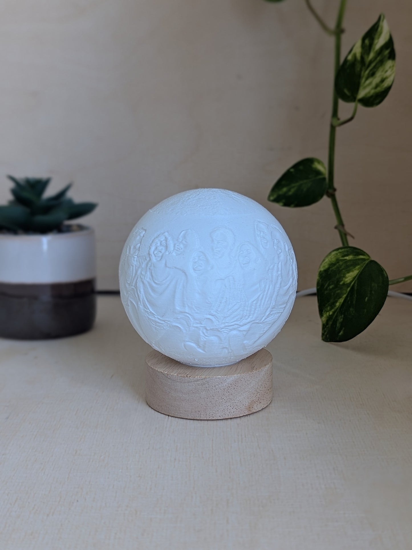 Personalized Lithophane Moonlamp – LED Globe